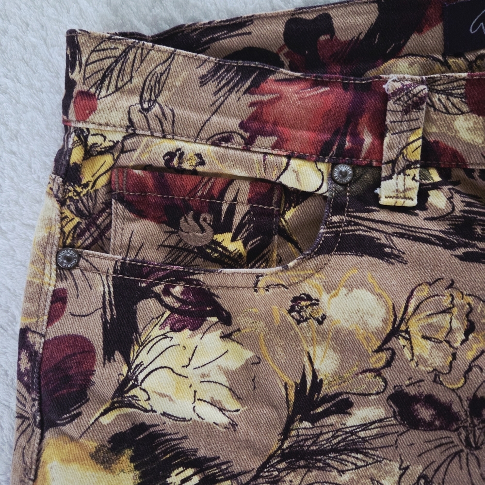 Gloria Vanderbilt High Rise Floral Print Jeans in Mustard, Brown & Red - Picture 5 of 13